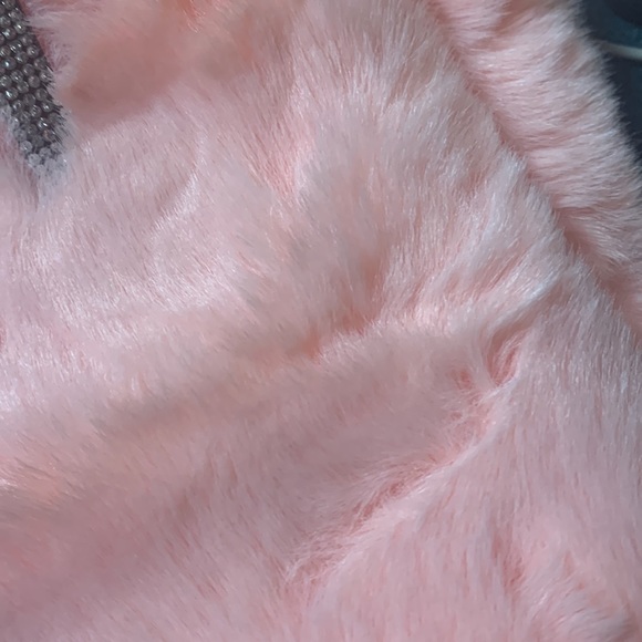 Trendy Faux Fur Bling Pull Through Scarf - Picture 3 of 3